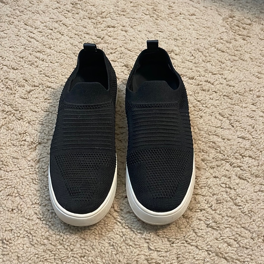 Steve Madden slip-on tennis shoes